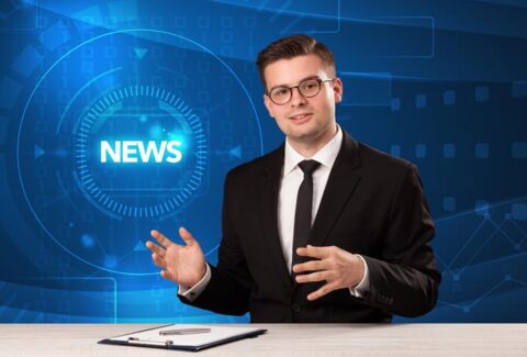 Presentador de telediario en TV